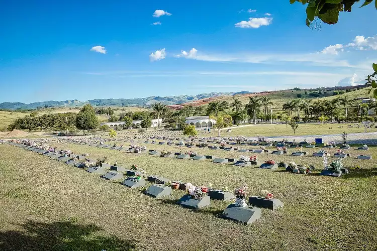 Cemitério Parque das Hortênsias